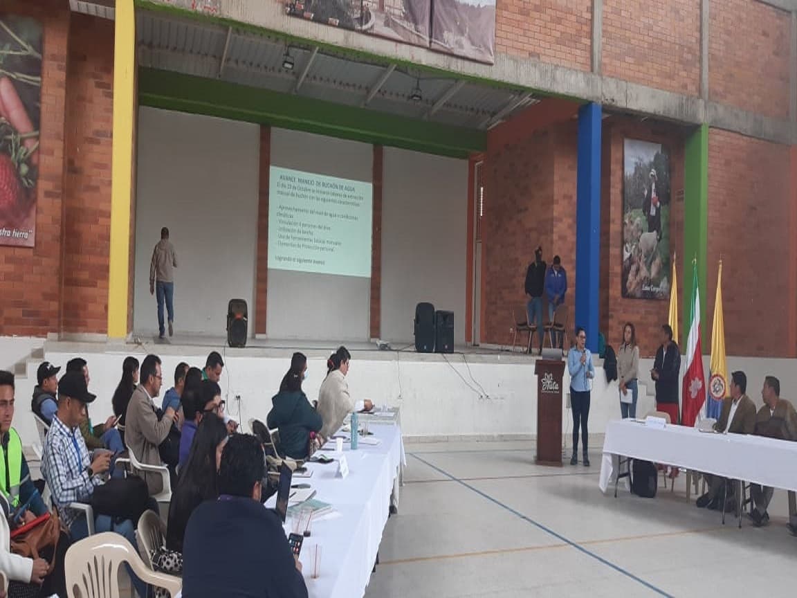 Imagen 2 de  Mesas de trabajo Represa La Playa