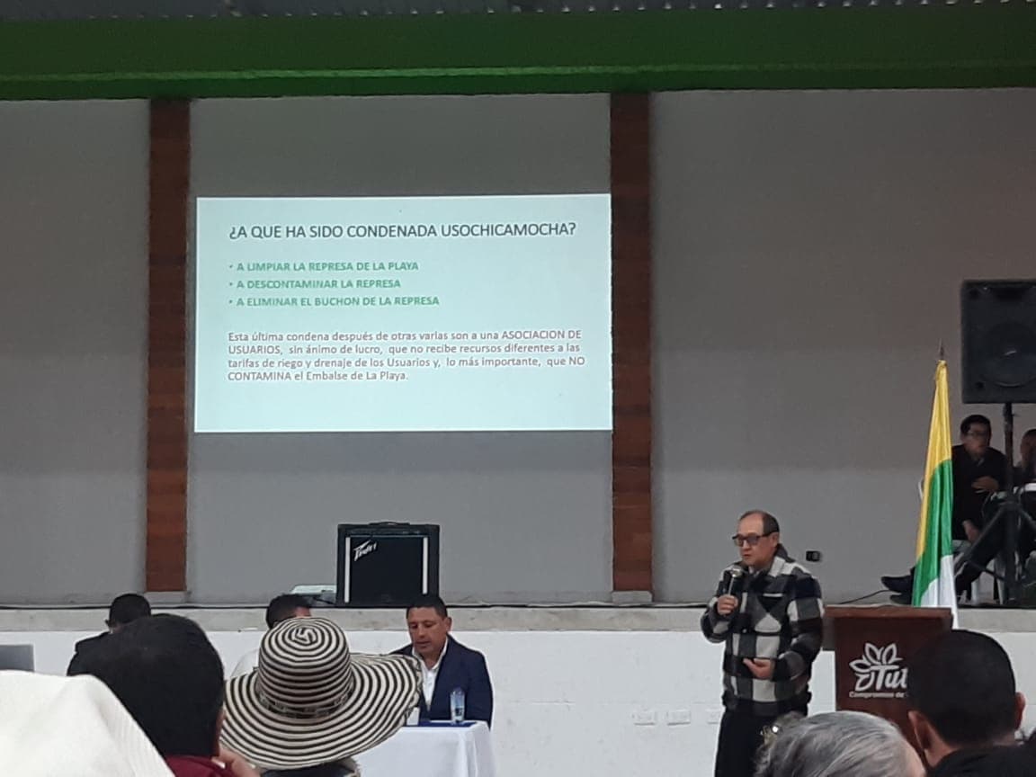 Imagen 4 de  Mesas de trabajo Represa La Playa